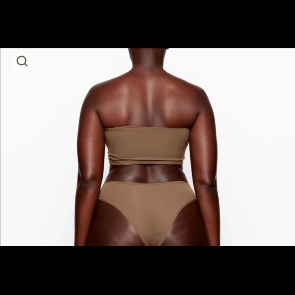 SKIMS Bandeau in Oxide NWT